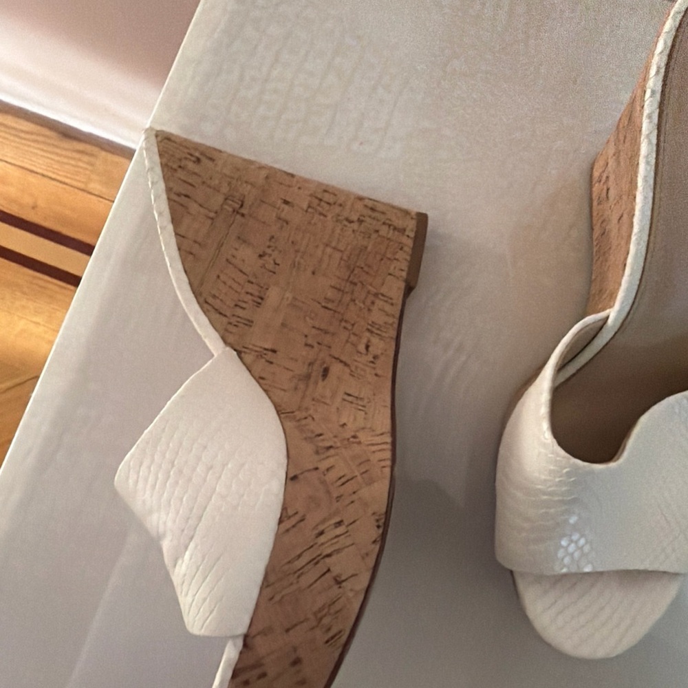 Platform shoes